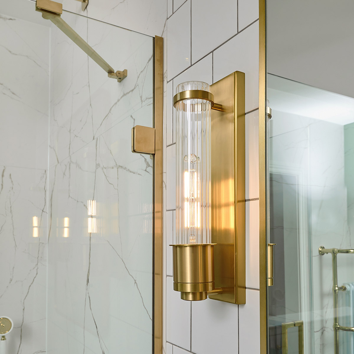 Elstead Wellington 1 væglampe Messing