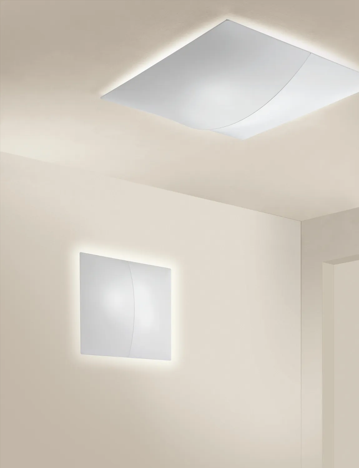 Axolight Nelly Straight Loft-Væglampe 