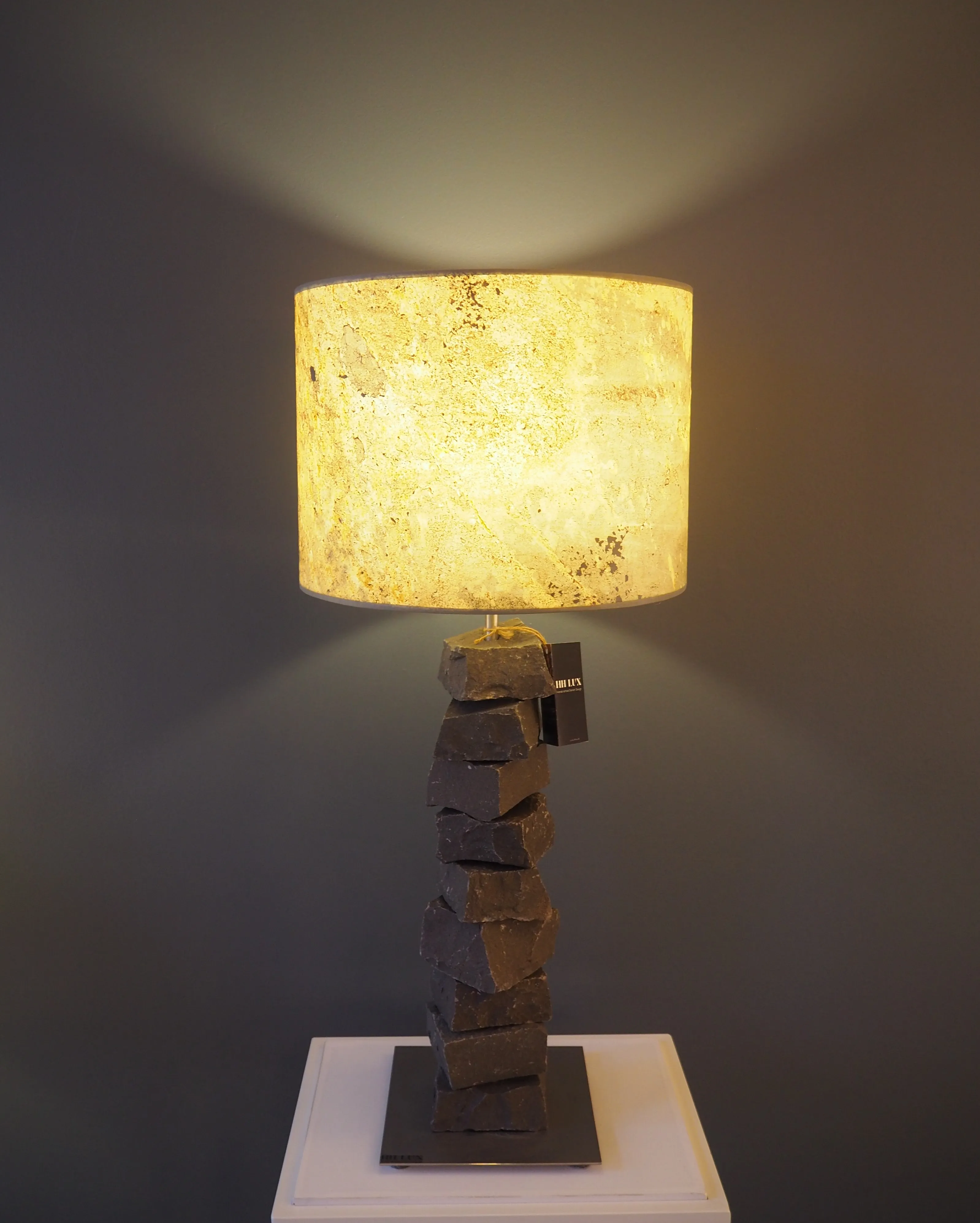HH LUX Basalt Black Bordlampe 