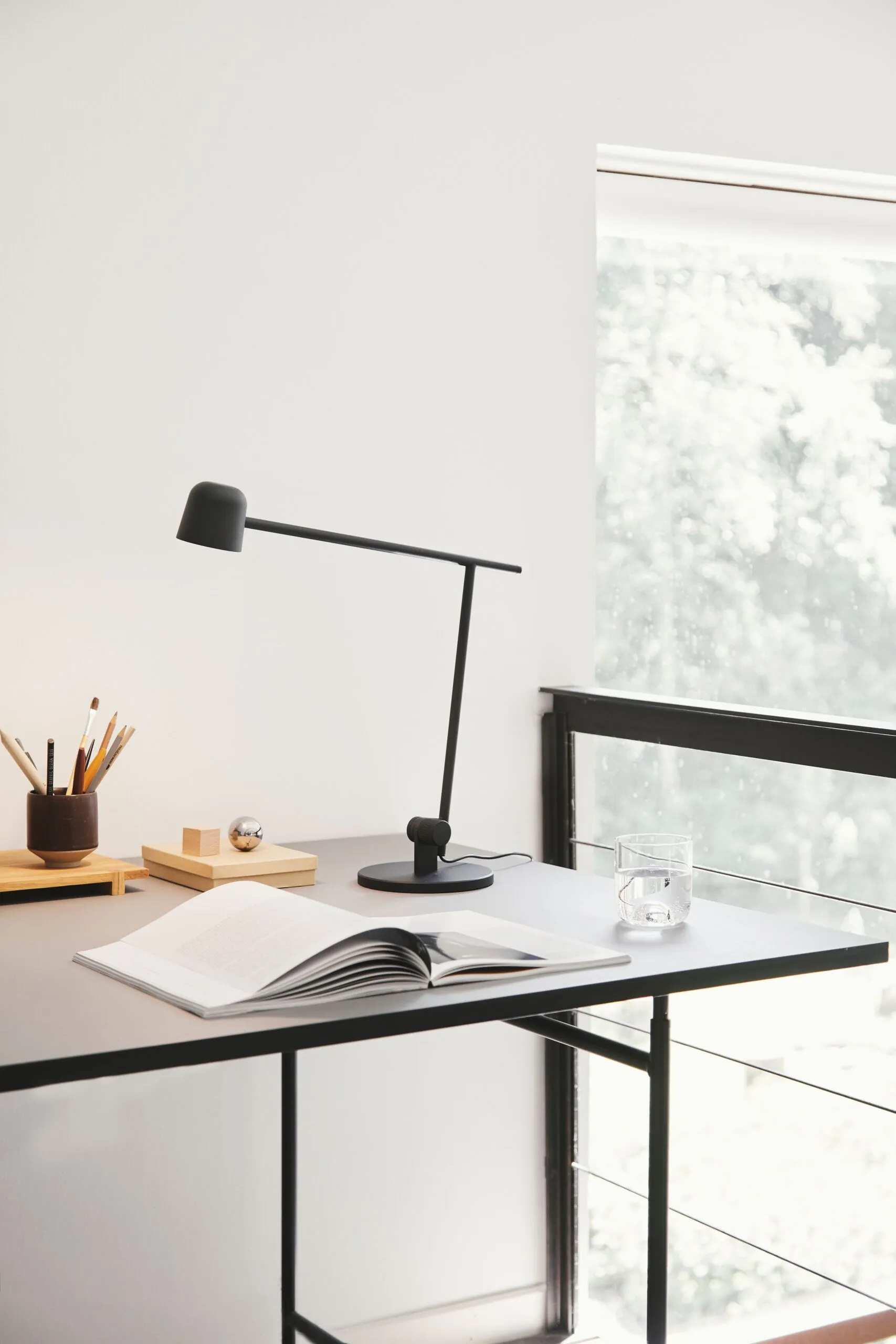 Frandsen Satellite Bordlampe