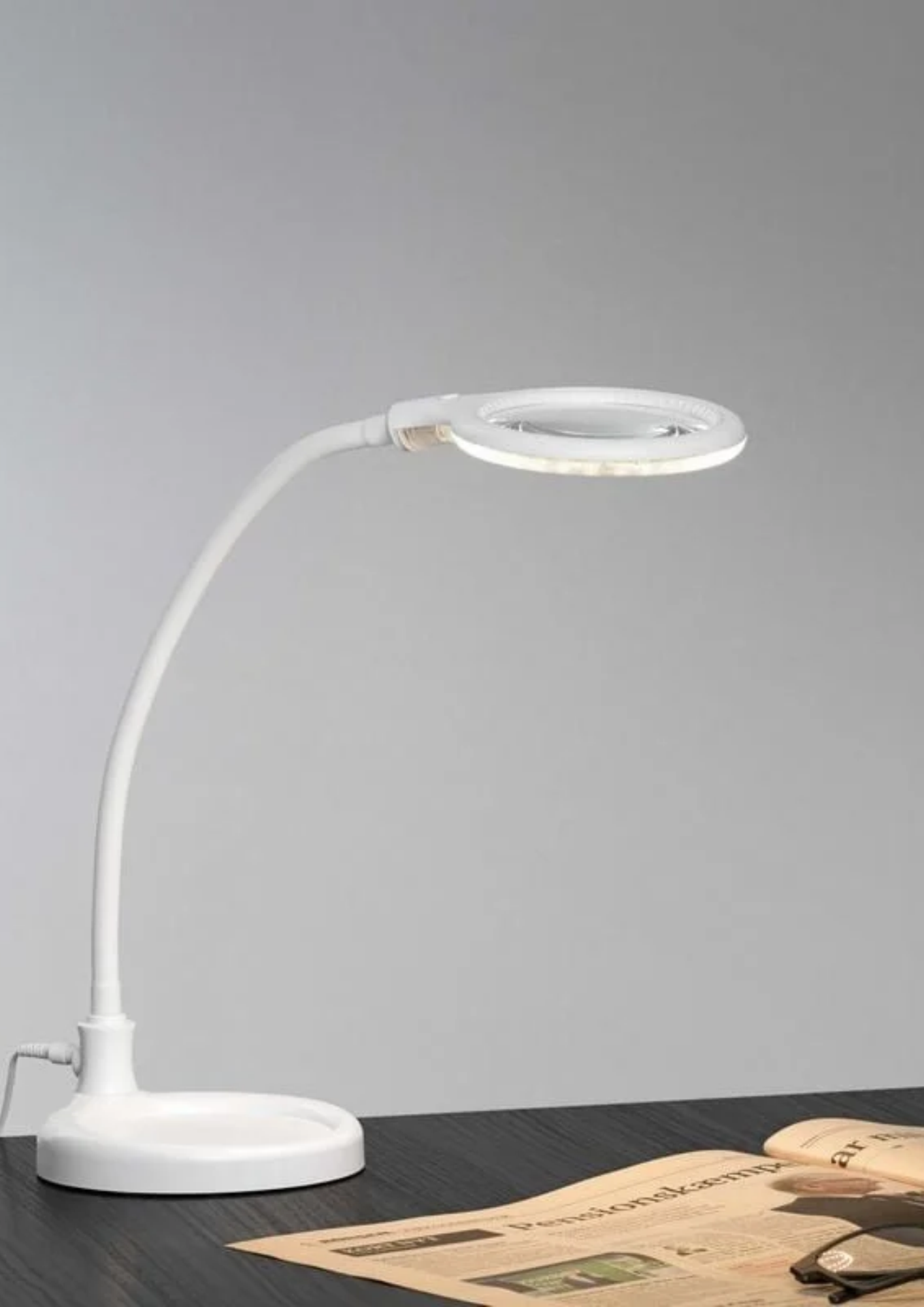 Halo Design Magni Mini Clips Bordlampe