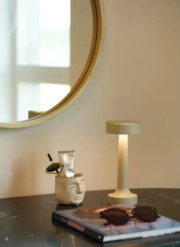 Antidark Buddy Bordlampe