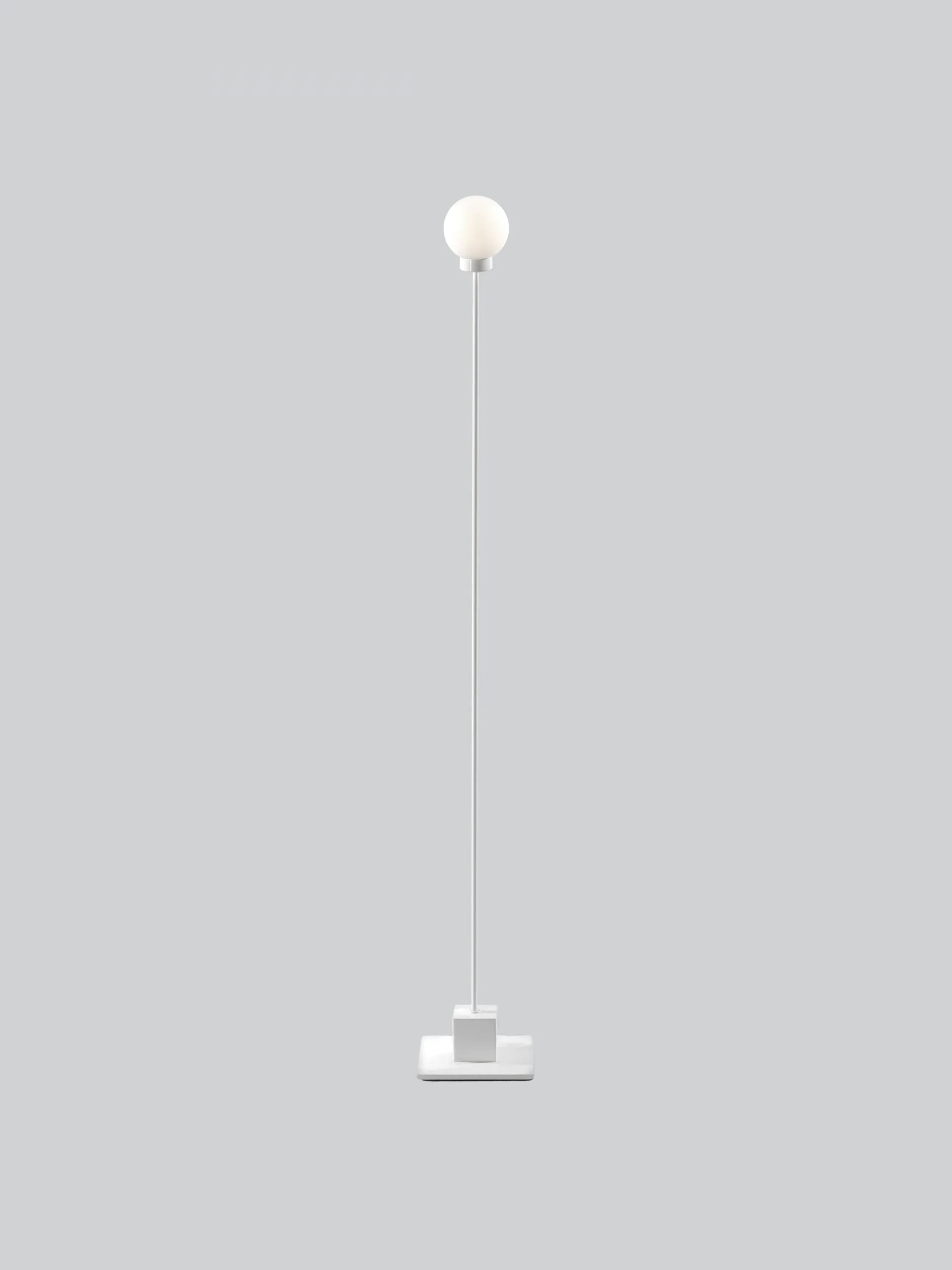 Northern Snowball Gulvlampe