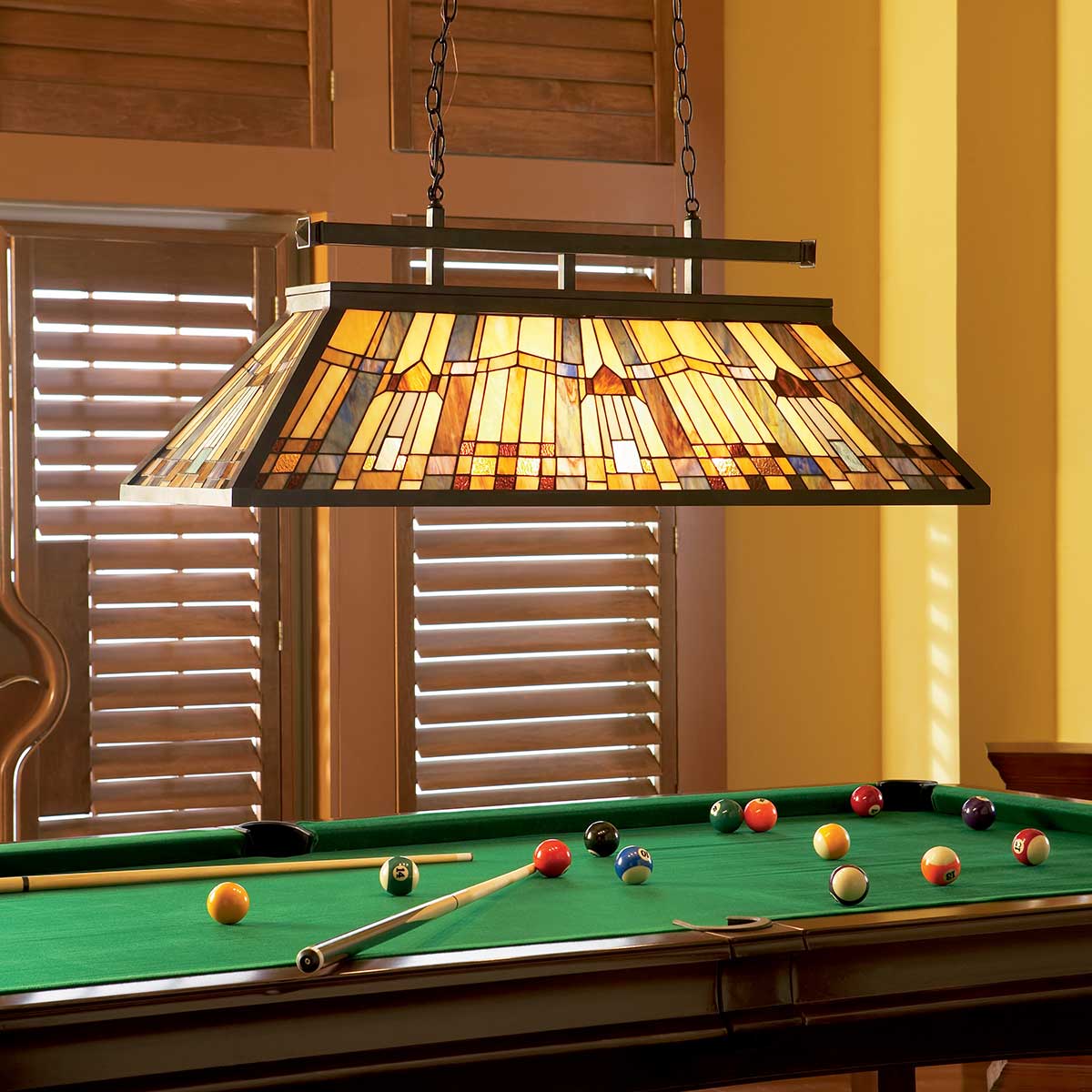 Tiffany Inglenook 3 bordlampe Isle