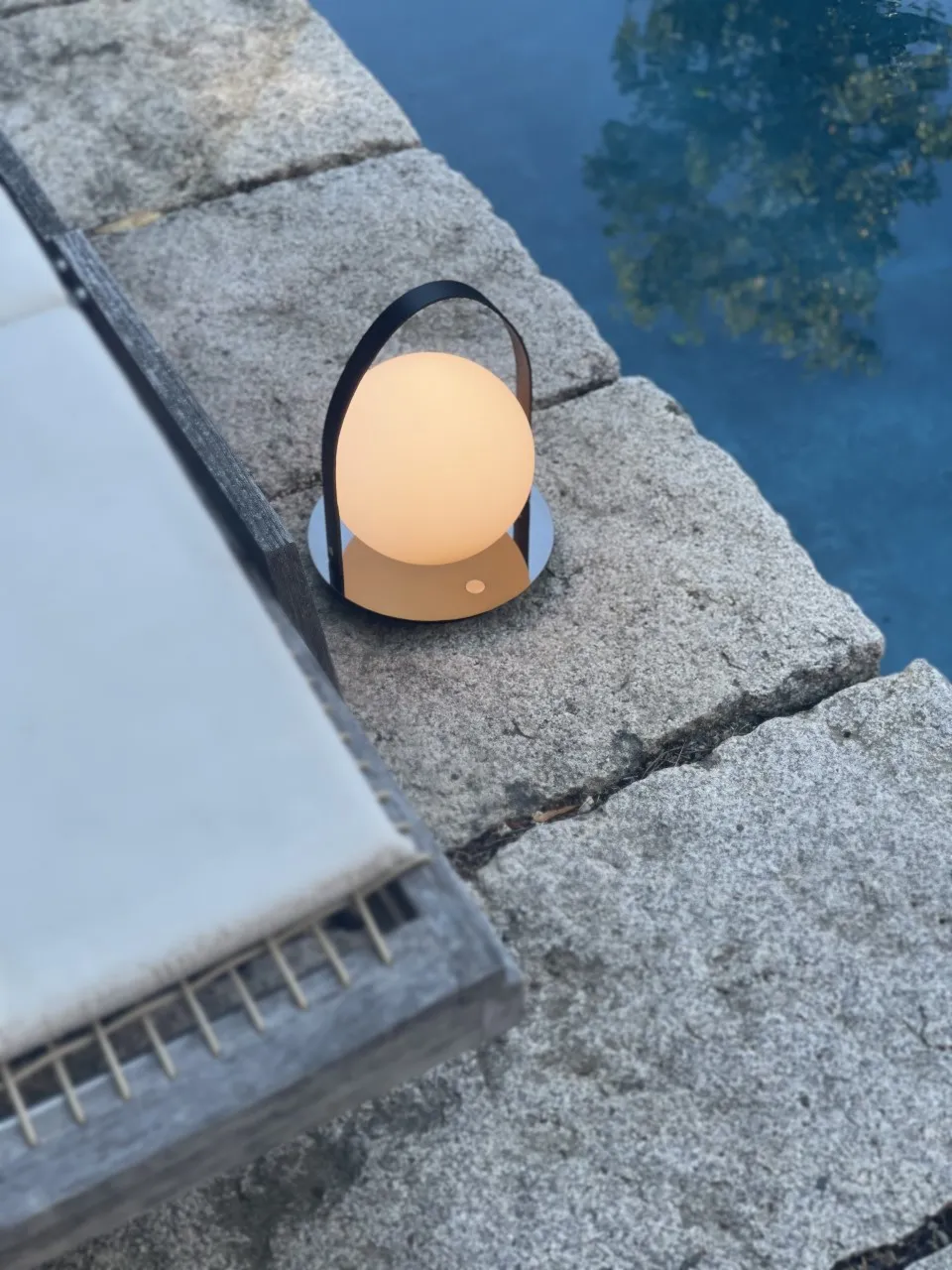 Pablo Bola Lantern Bordlampe