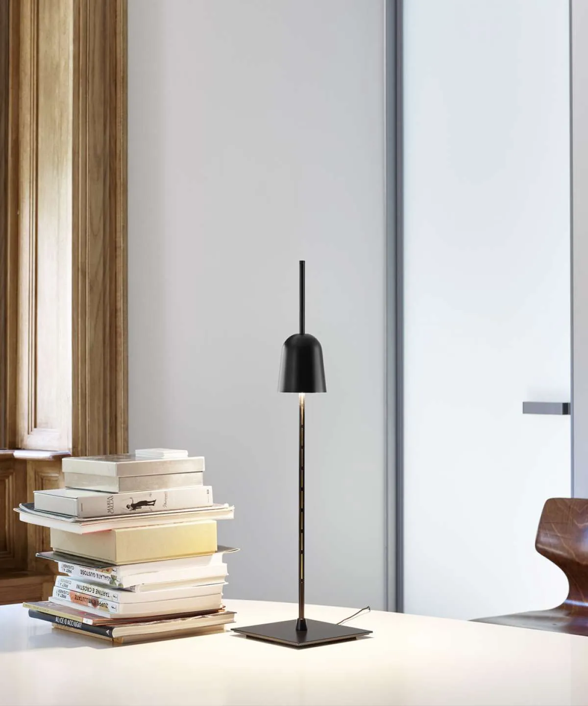 Luceplan Ascent Bordlampe Sort