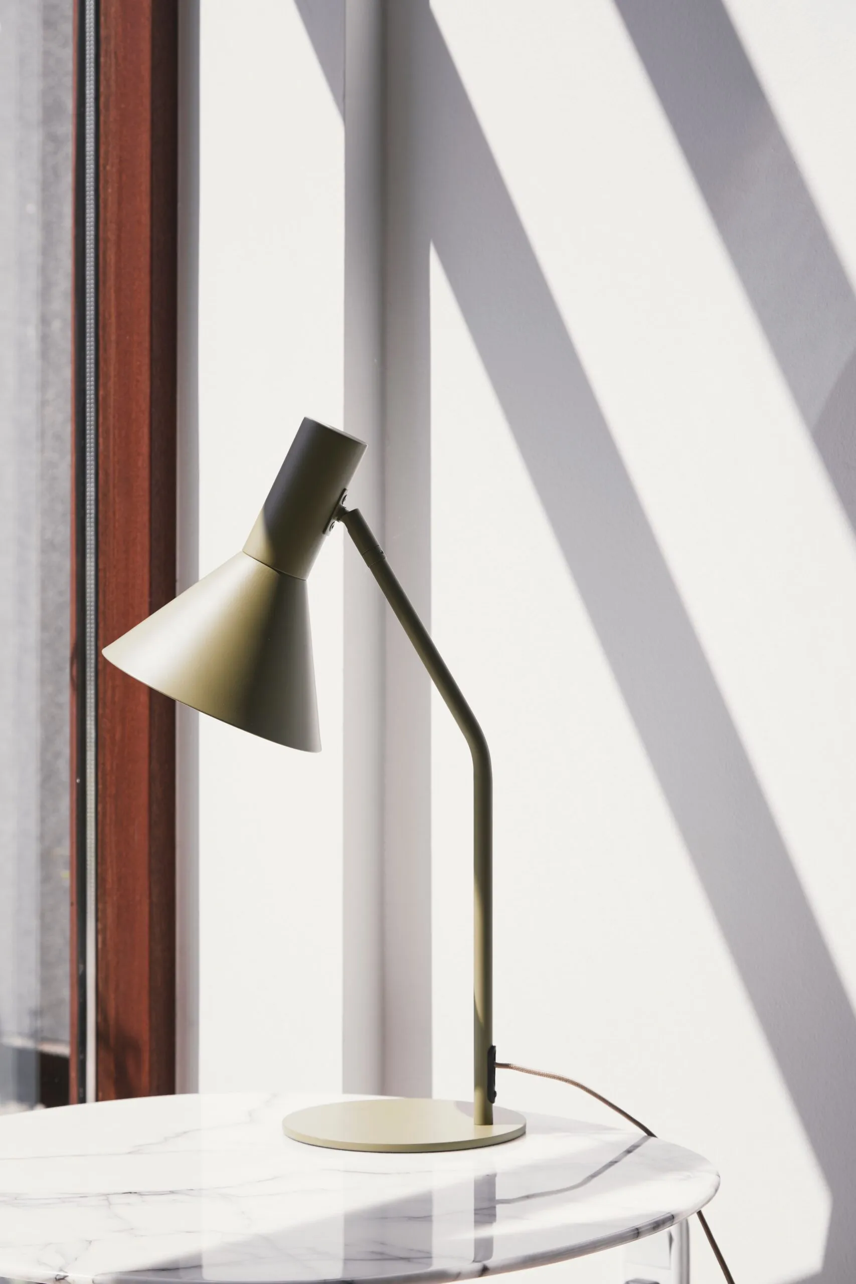 Frandsen Lyss Bordlampe
