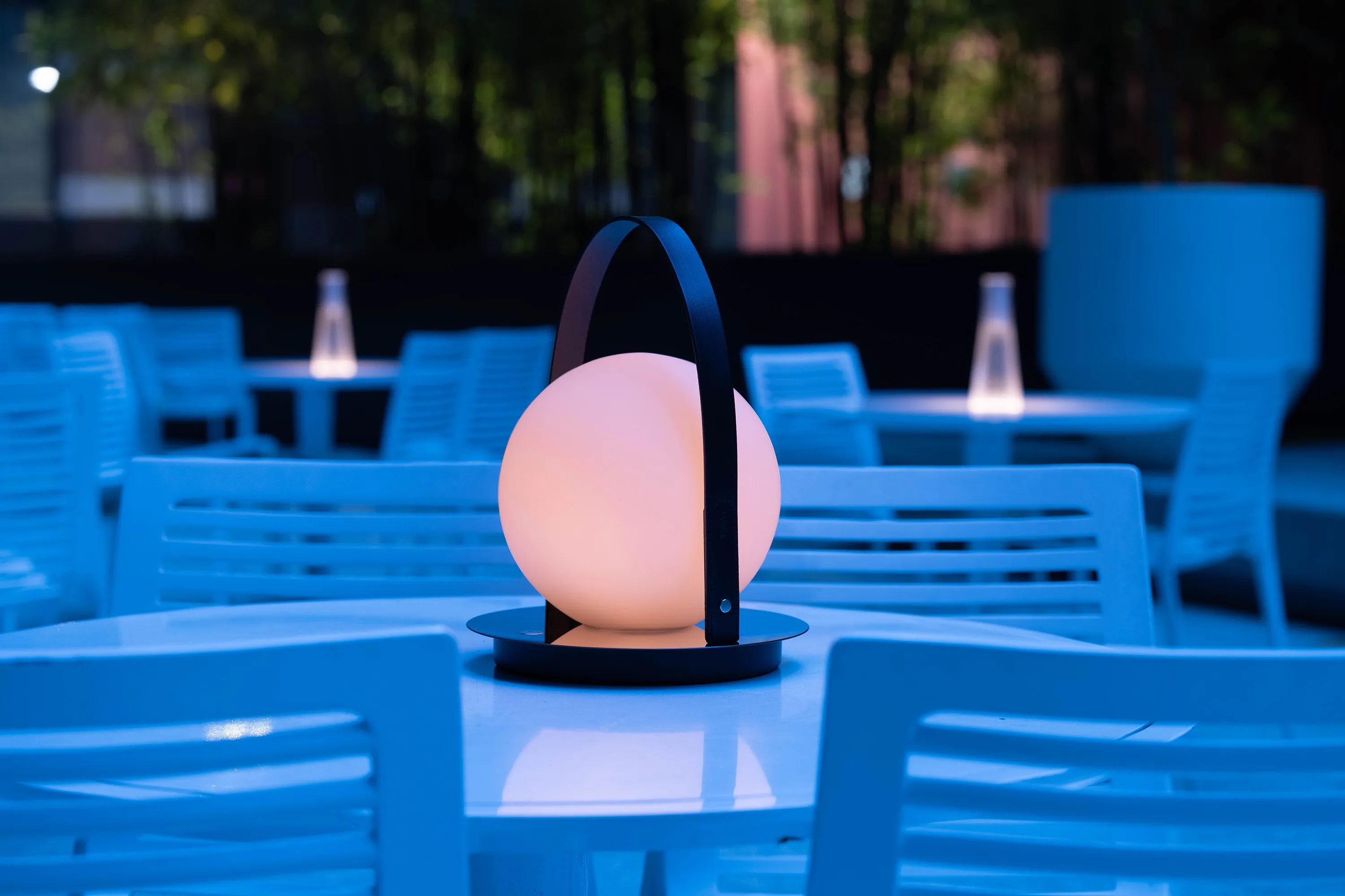 Pablo Bola Lantern Bordlampe