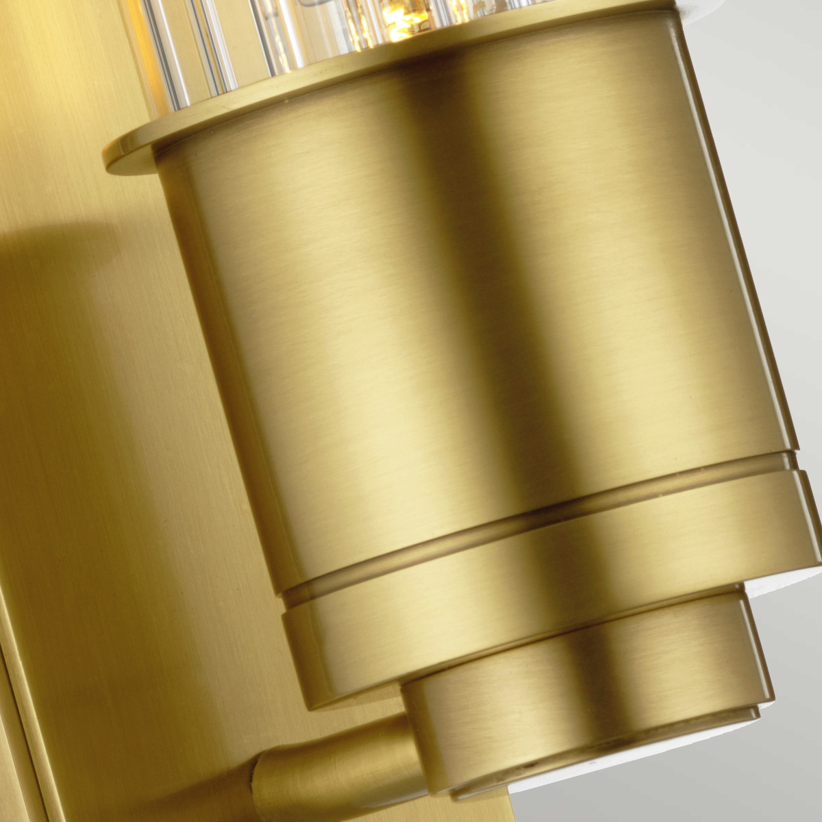 Elstead Wellington 1 væglampe Messing