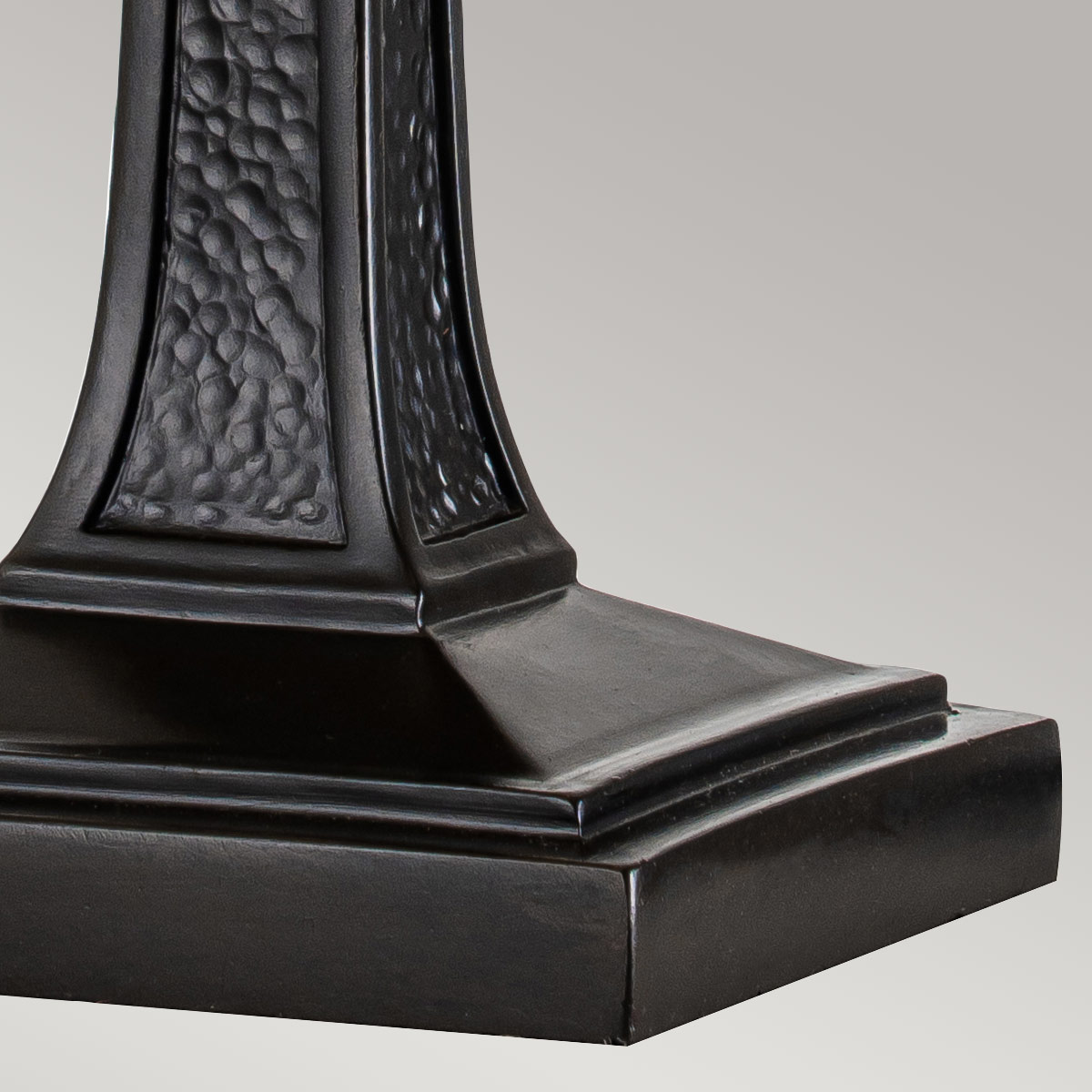 Tiffany Alderley 1 bordlampe Medium